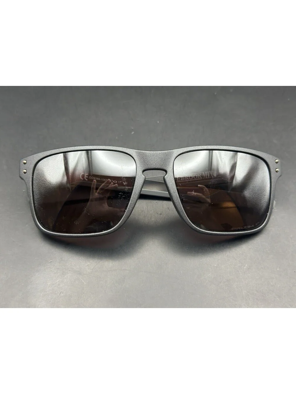 Oakley Holbrook Mix Metal Steel/Prizm Daily Polarized Lenses OO9384-1057